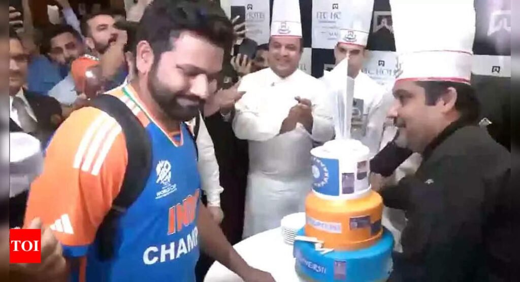 Watch: Rahul Dravid, Rohit Sharma, Virat Kohli cut cake at ITC Maurya after returning home with T20 World Cup trophy | Cricket News