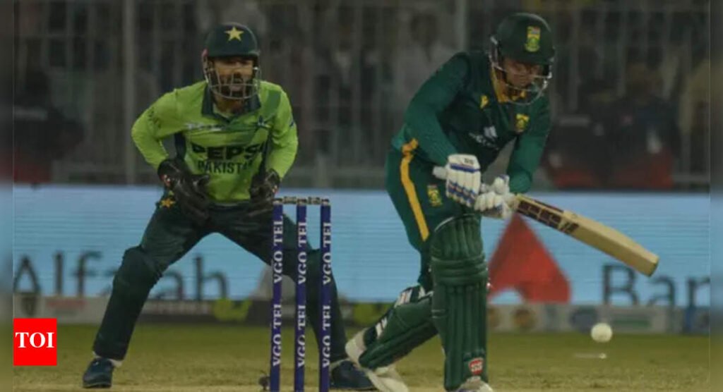 2nd ODI: South Africa thrash Pakistan to level series 1-1; Quinton de Kock smashes 123 in dominant chase | Cricket News